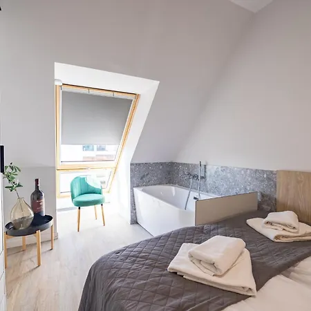 Aparthotel Vittoria 4*